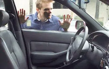 Jacksonville Affordable Locksmith Jacksonville, FL 904-572-3257 - 15a-Keys-Locked-In-Car